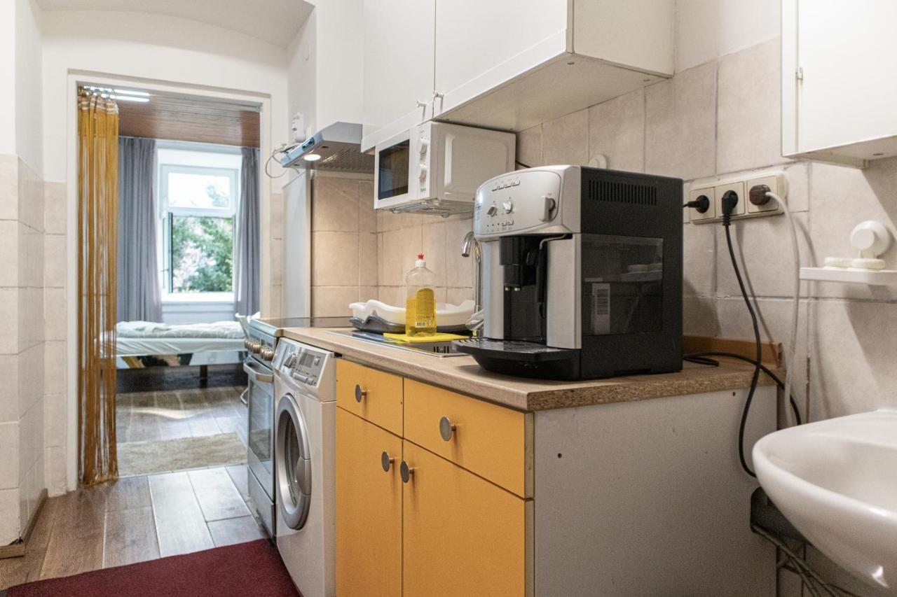 Neat Studio Near Millenium Tower Viena Exterior foto