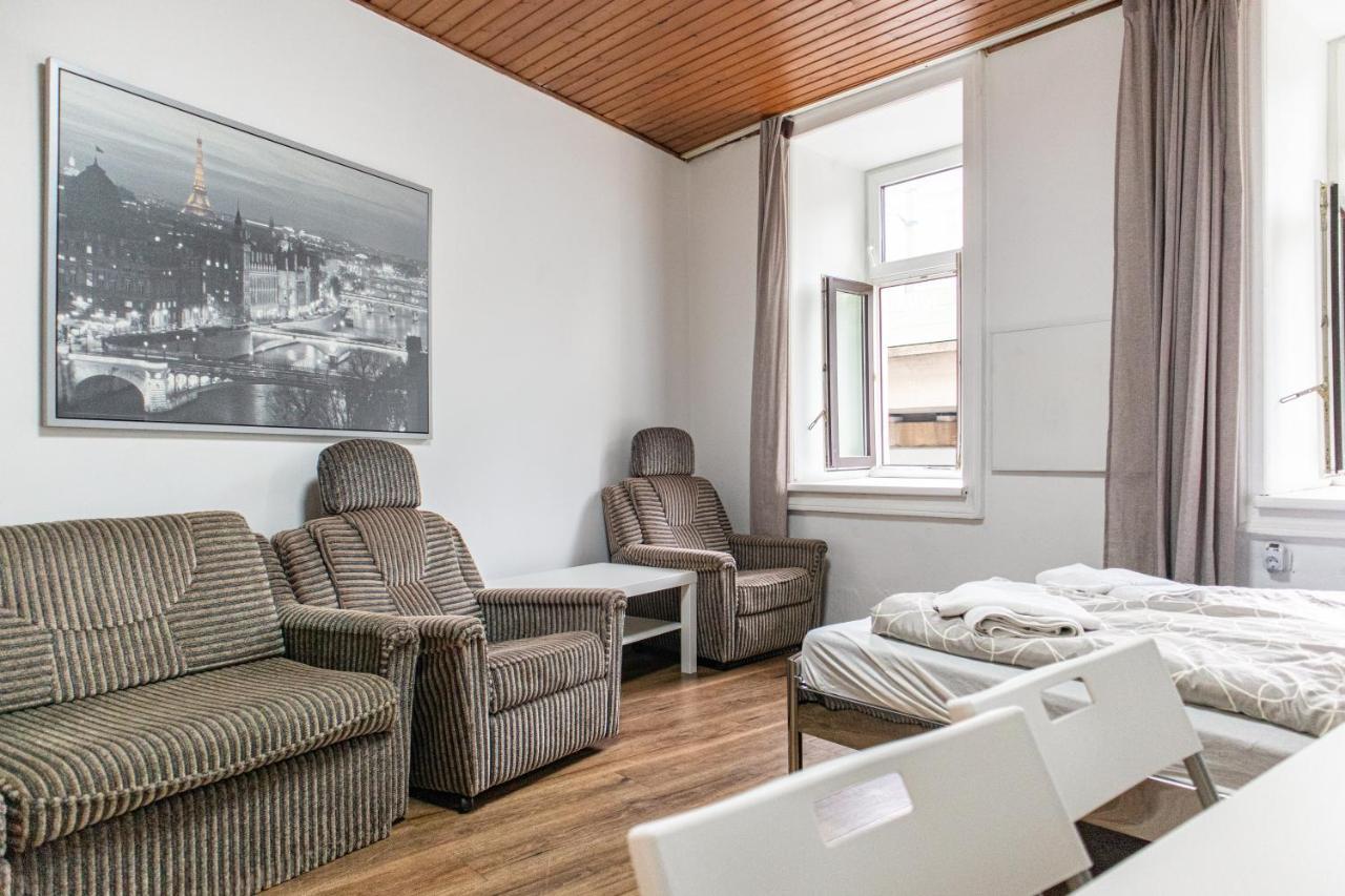 Neat Studio Near Millenium Tower Viena Exterior foto